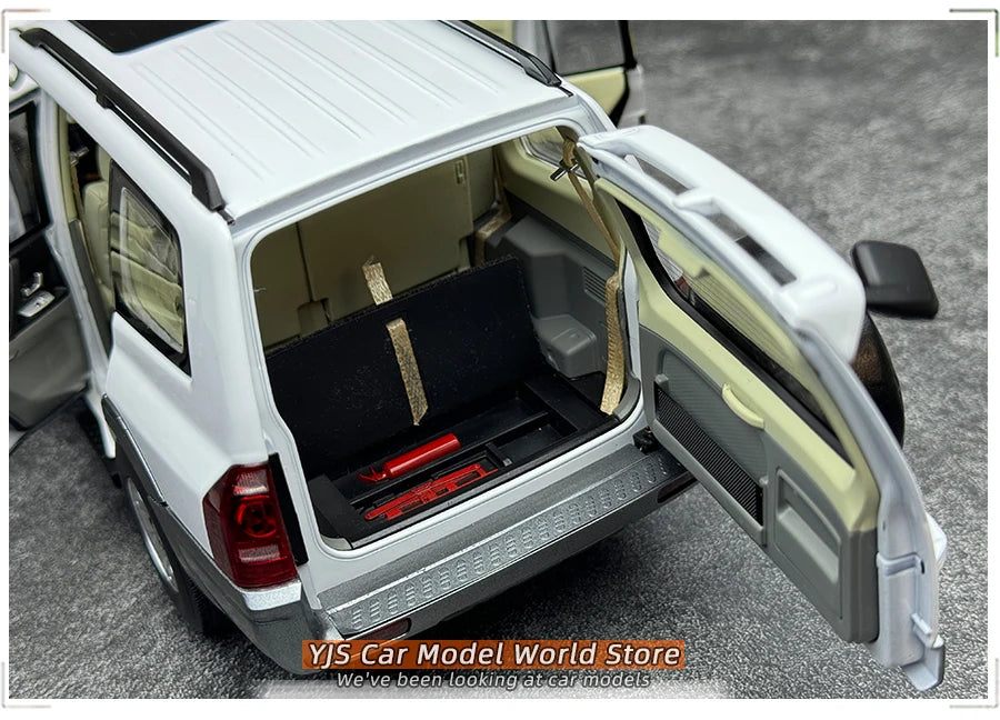 Mitsubishi Pajero V73