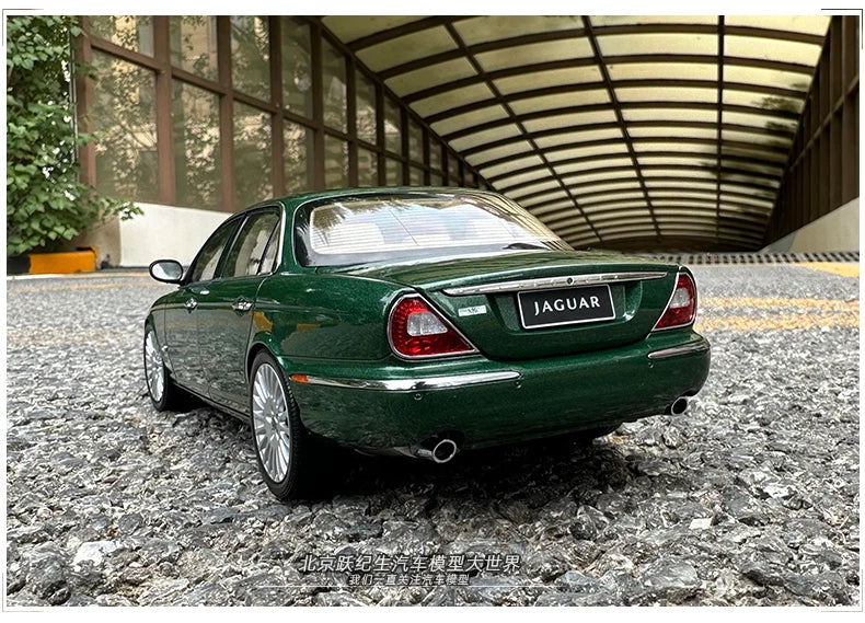 Jaguar XJ6 X350
