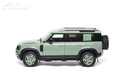 Land Rover Defender 90