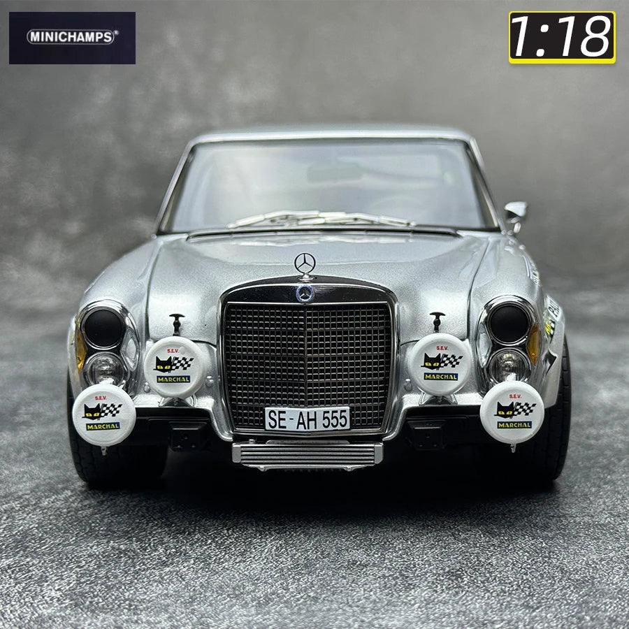 Mercedes-Benz 300SEL 6.8 (1971)