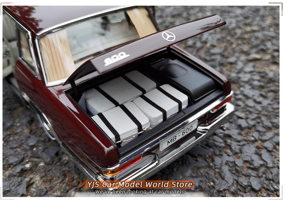 Mercedes-Benz 600 Pullman W100