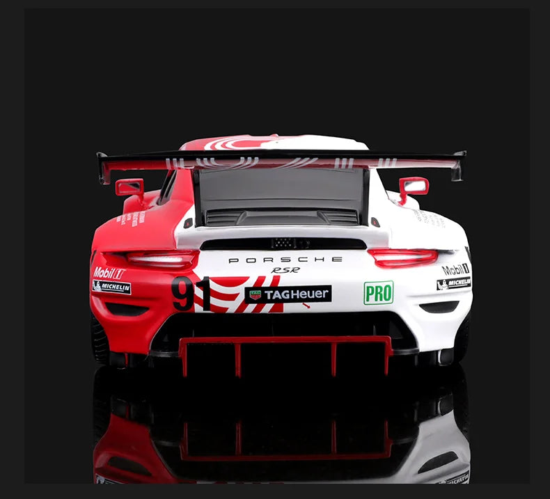 Porsche 911 RSR