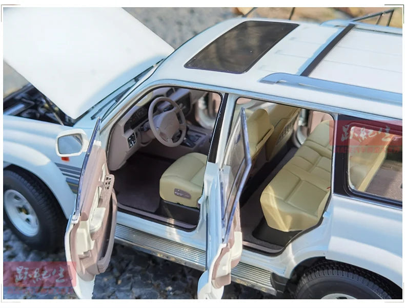 Toyota Land Cruiser LC80