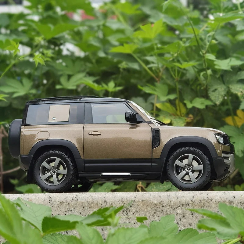 Land Rover Defender 90