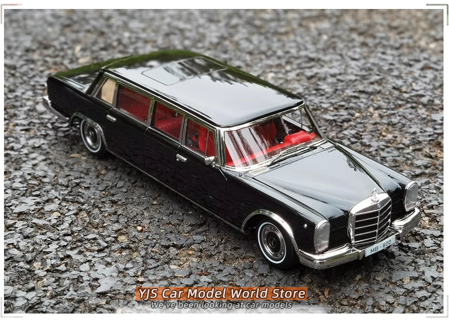 Mercedes-Benz 600 Pullman W100