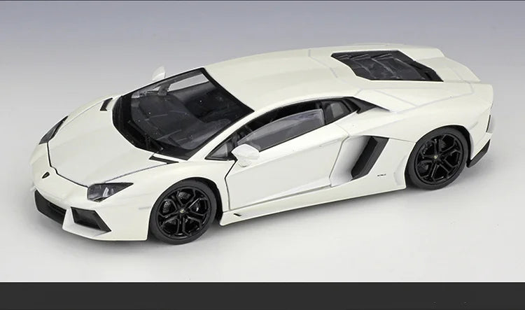 Lamborghini Aventador LP700-4
