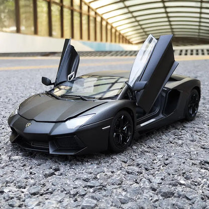 Lamborghini Aventador LP700-4