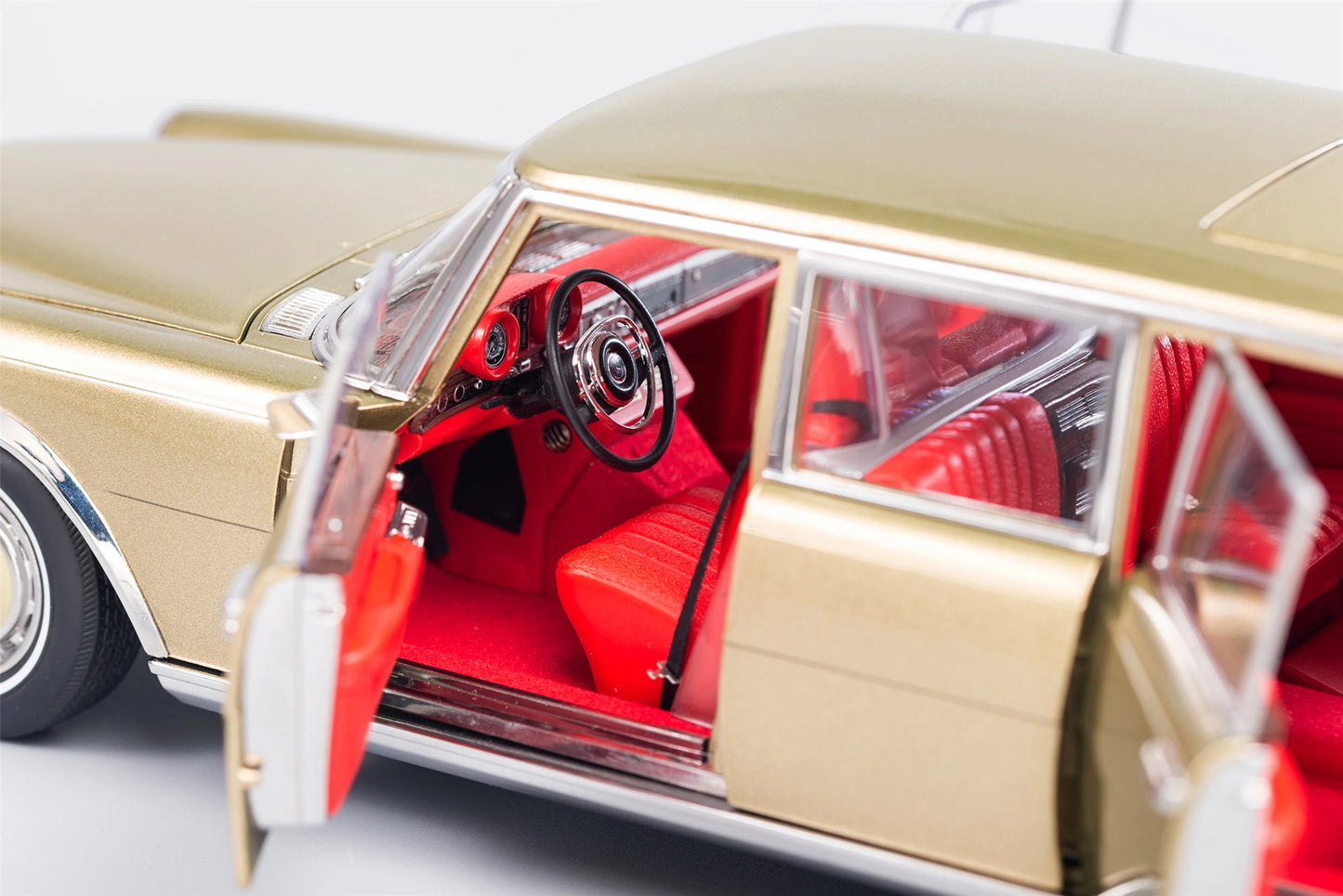 Mercedes-Benz 600 Pullman W100