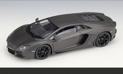 Lamborghini Aventador LP700-4