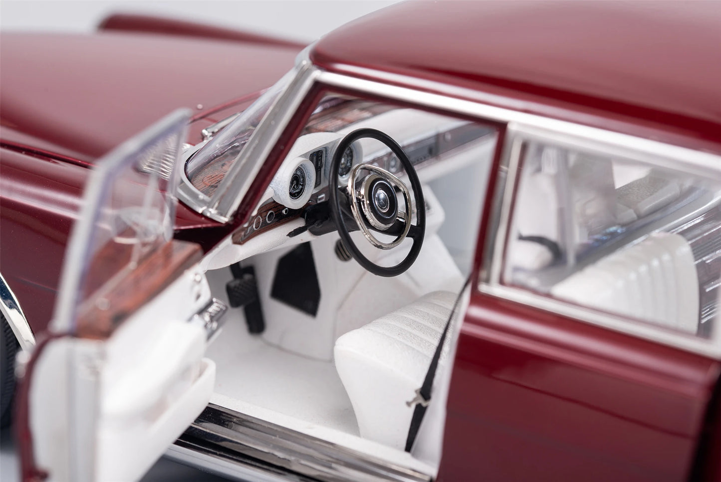 Mercedes-Benz 600 Pullman W100