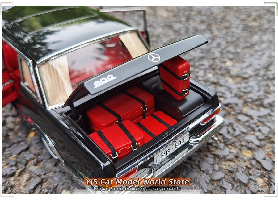 Mercedes-Benz 600 Pullman W100