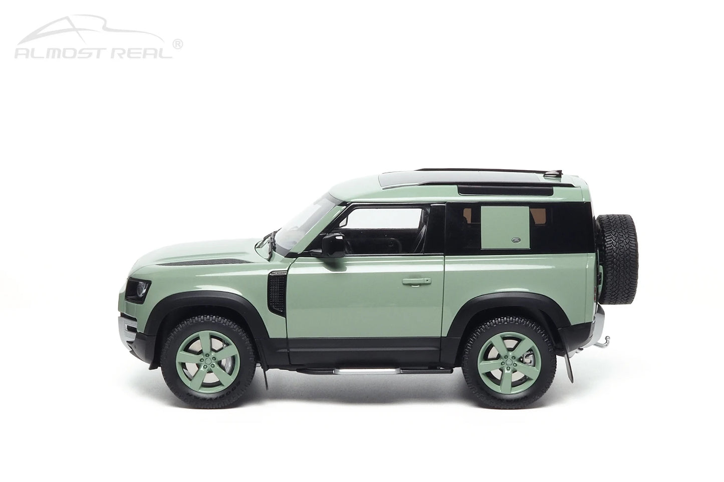 Land Rover Defender 90