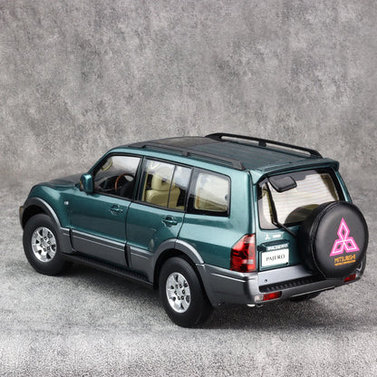 Mitsubishi Pajero V73