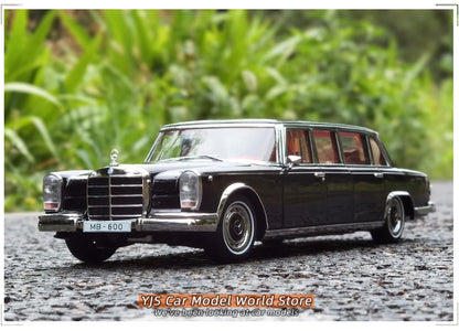 Mercedes-Benz 600 Pullman W100